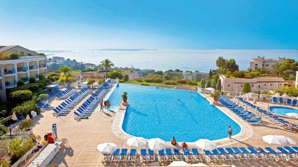 Beautiful Garden Apartment Cote D'Azur Cannes Exterior foto